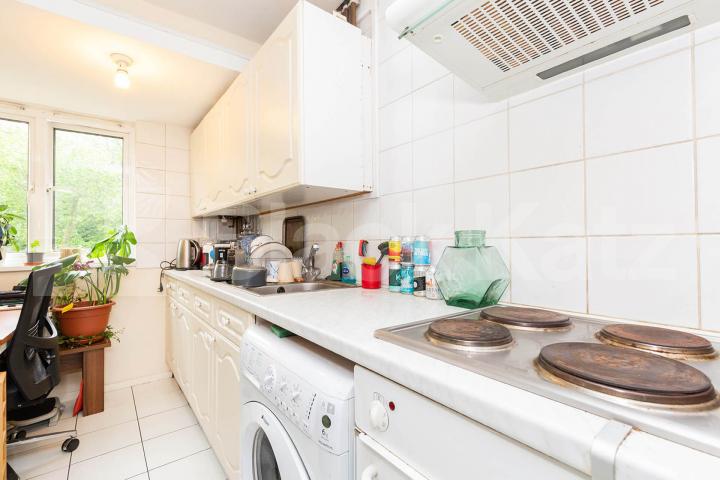 one bedroom located in a desirable location in Canononbury Northampton Park, Canonbury 